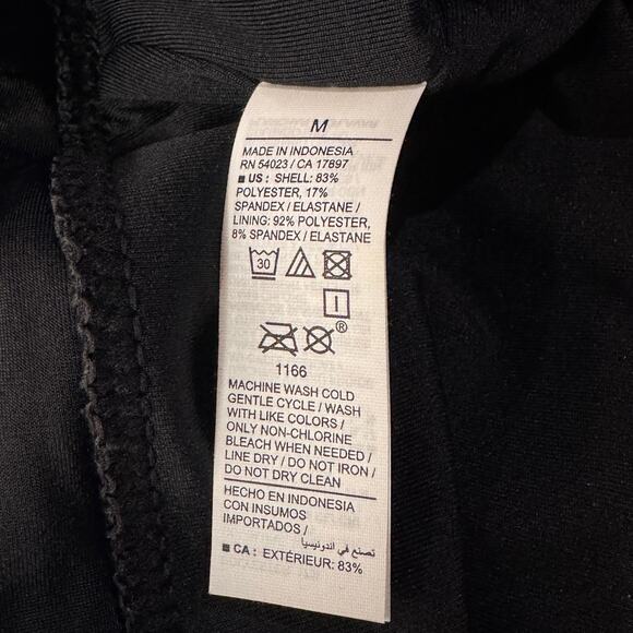 Old Navy Medium Swim Skirt Skort Stretch Slit Attached Briefs Quick-Dry Black - Picture 5 of 7